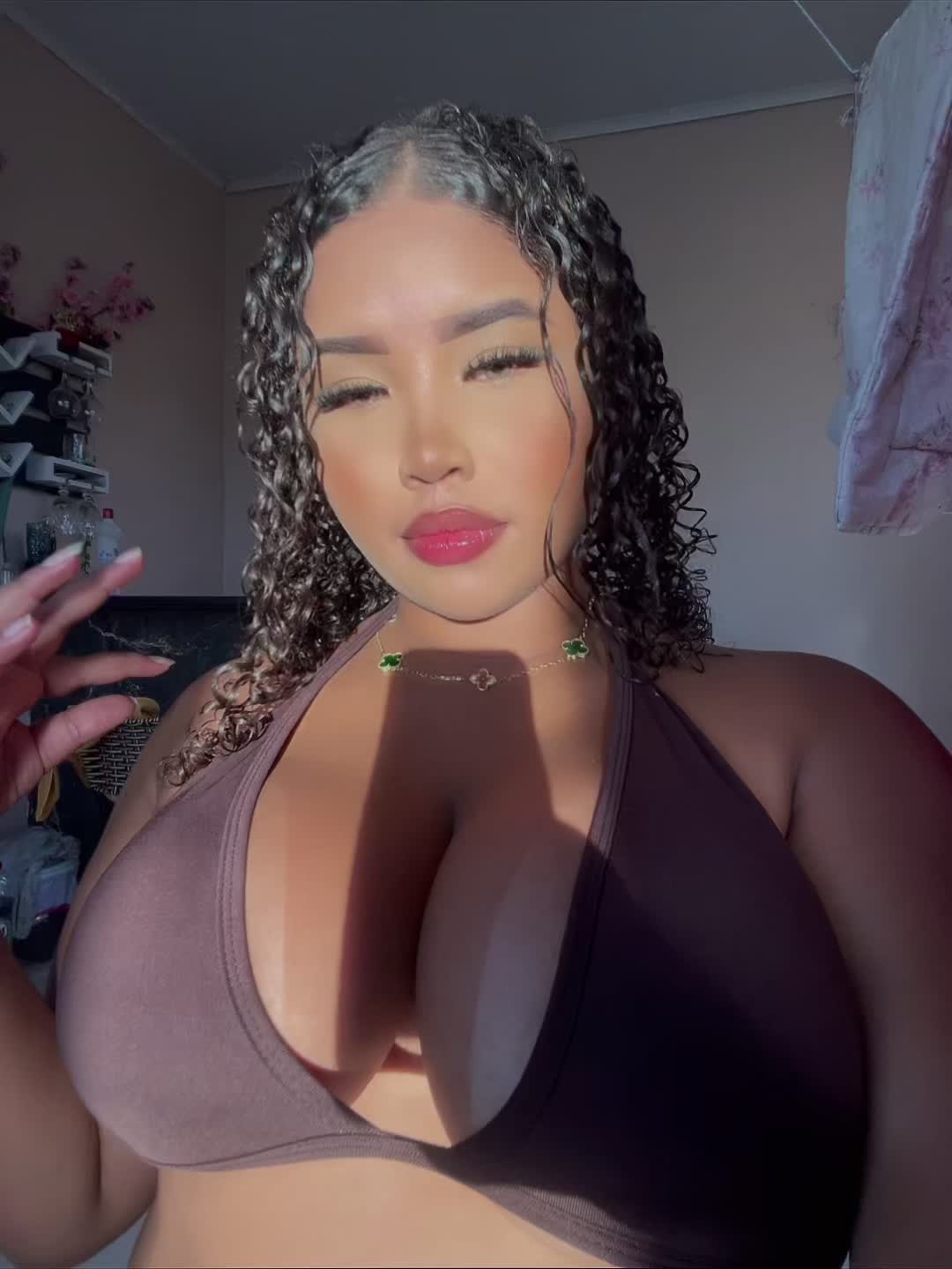 @🧘🏾♀️