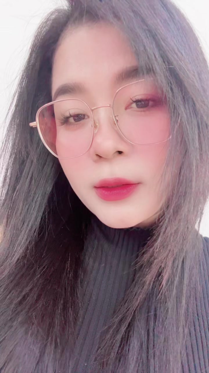 @ម៉ាក់ សាន់មុី❤️😘