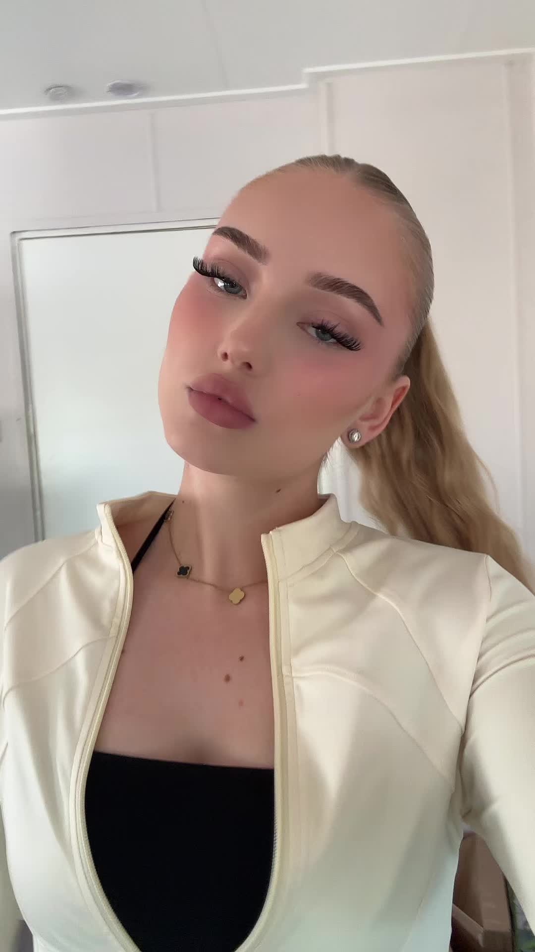 @oliwiaknd
