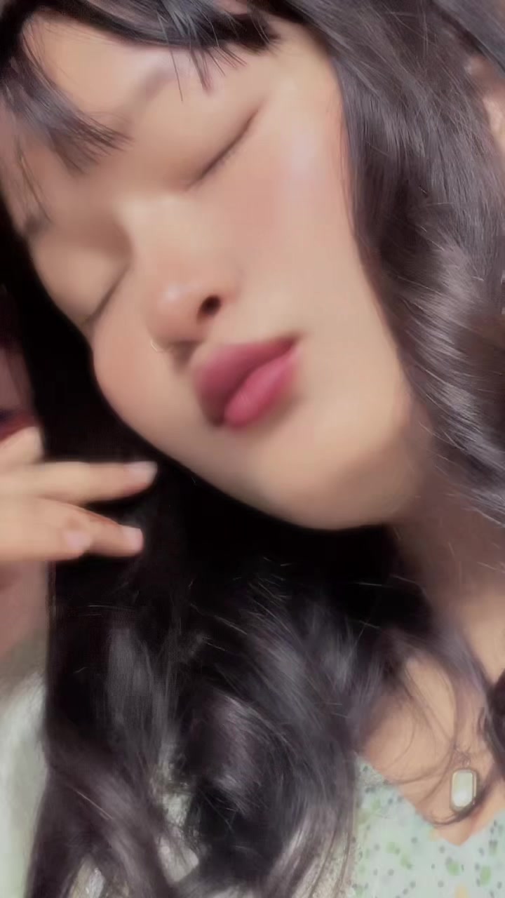 @Li Ly