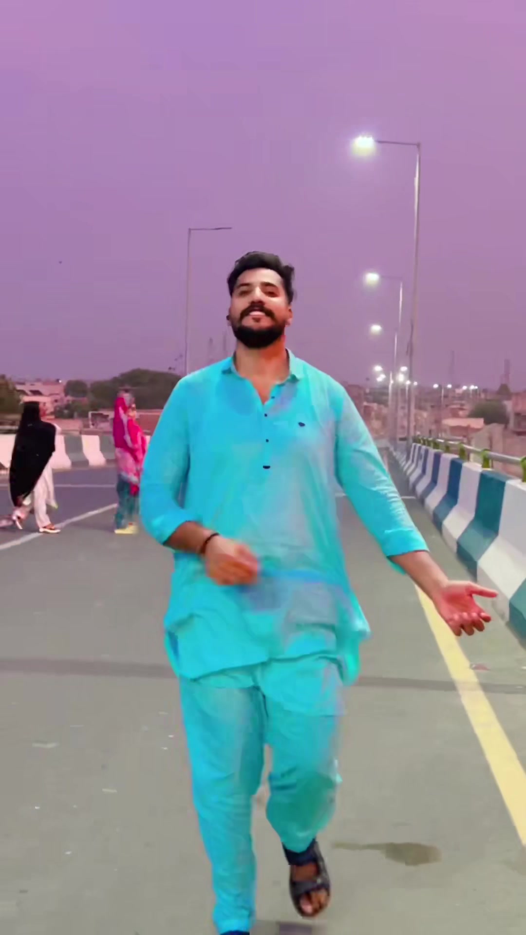 @Malik Dera Nawabi 😎