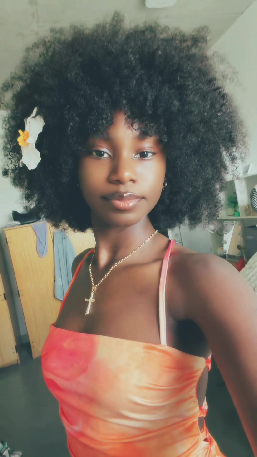 @𝓛.