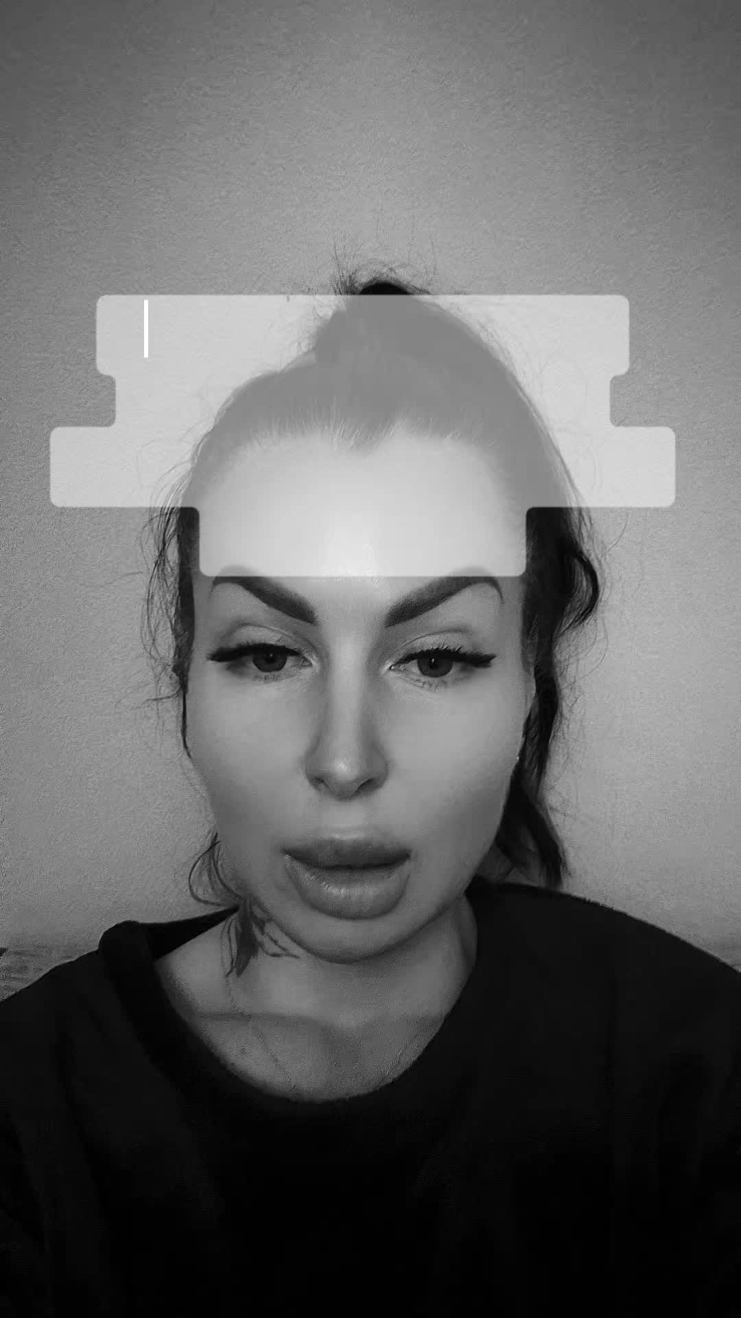 @𝒱𝑒𝒹𝓂𝒶🔮