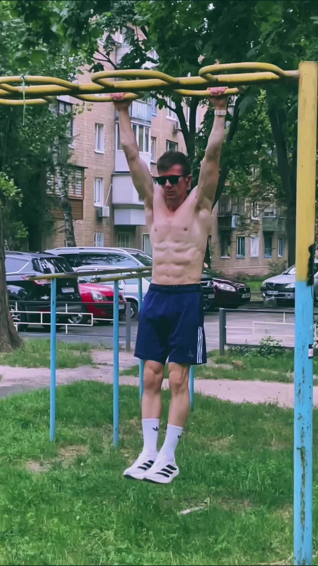 @Бодя павук 🦂🥇🏃
