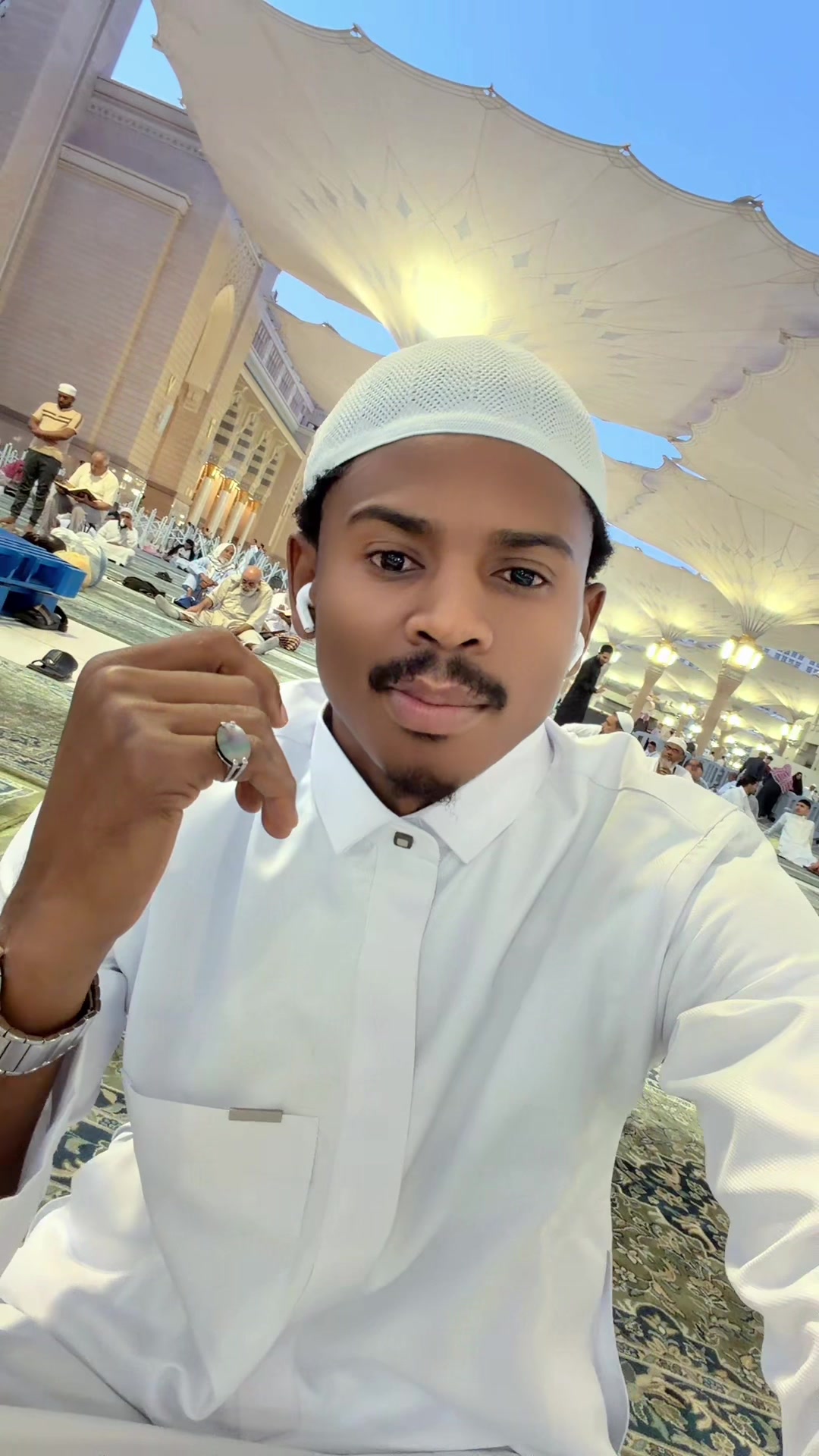 @Kawuwa m Sulaiman 