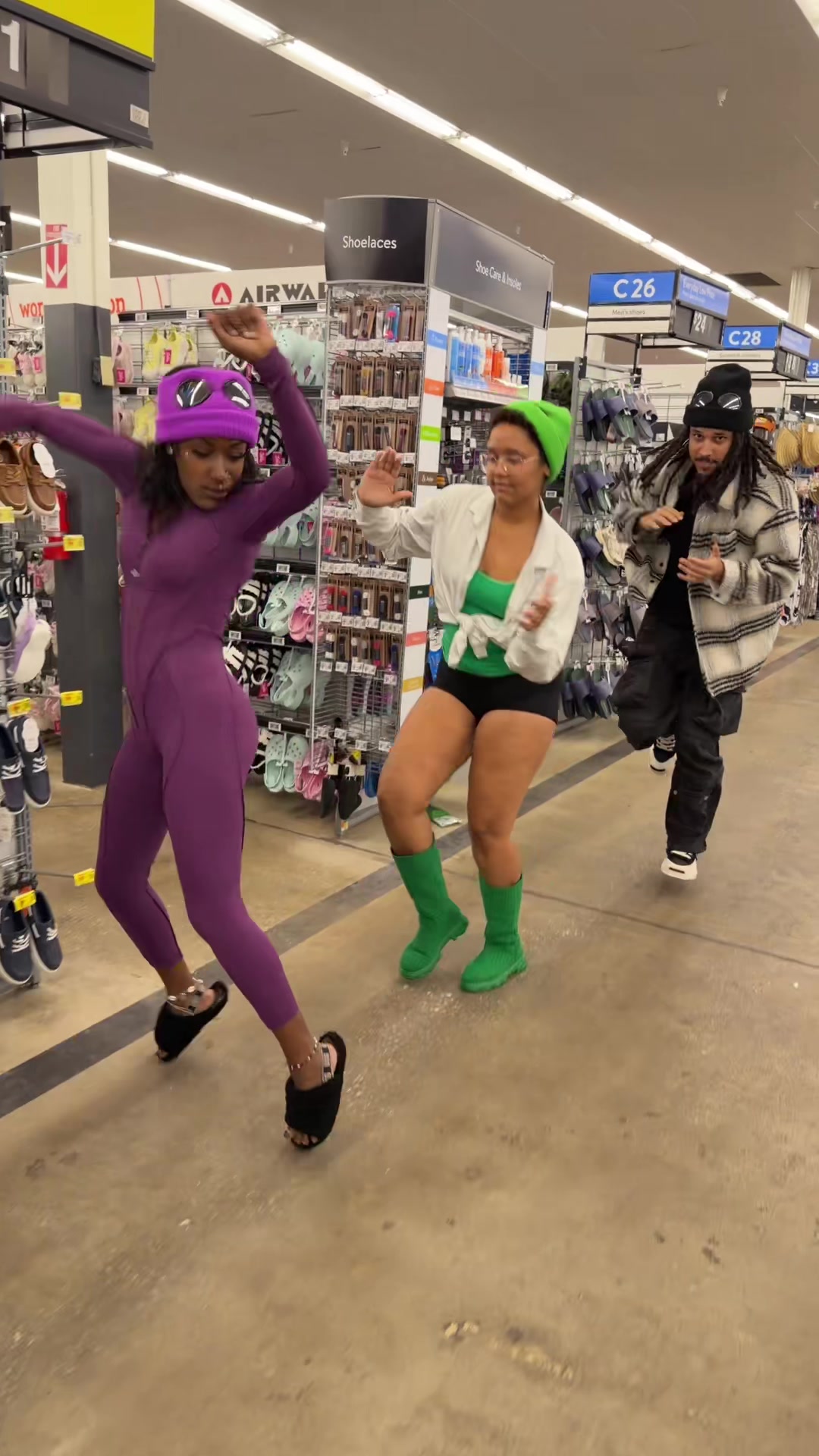 @HoodSkiiz