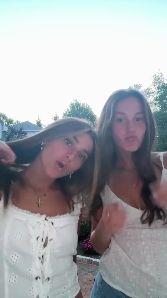 @Emmi
