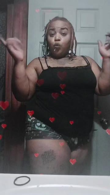 @Queenstrawberry27