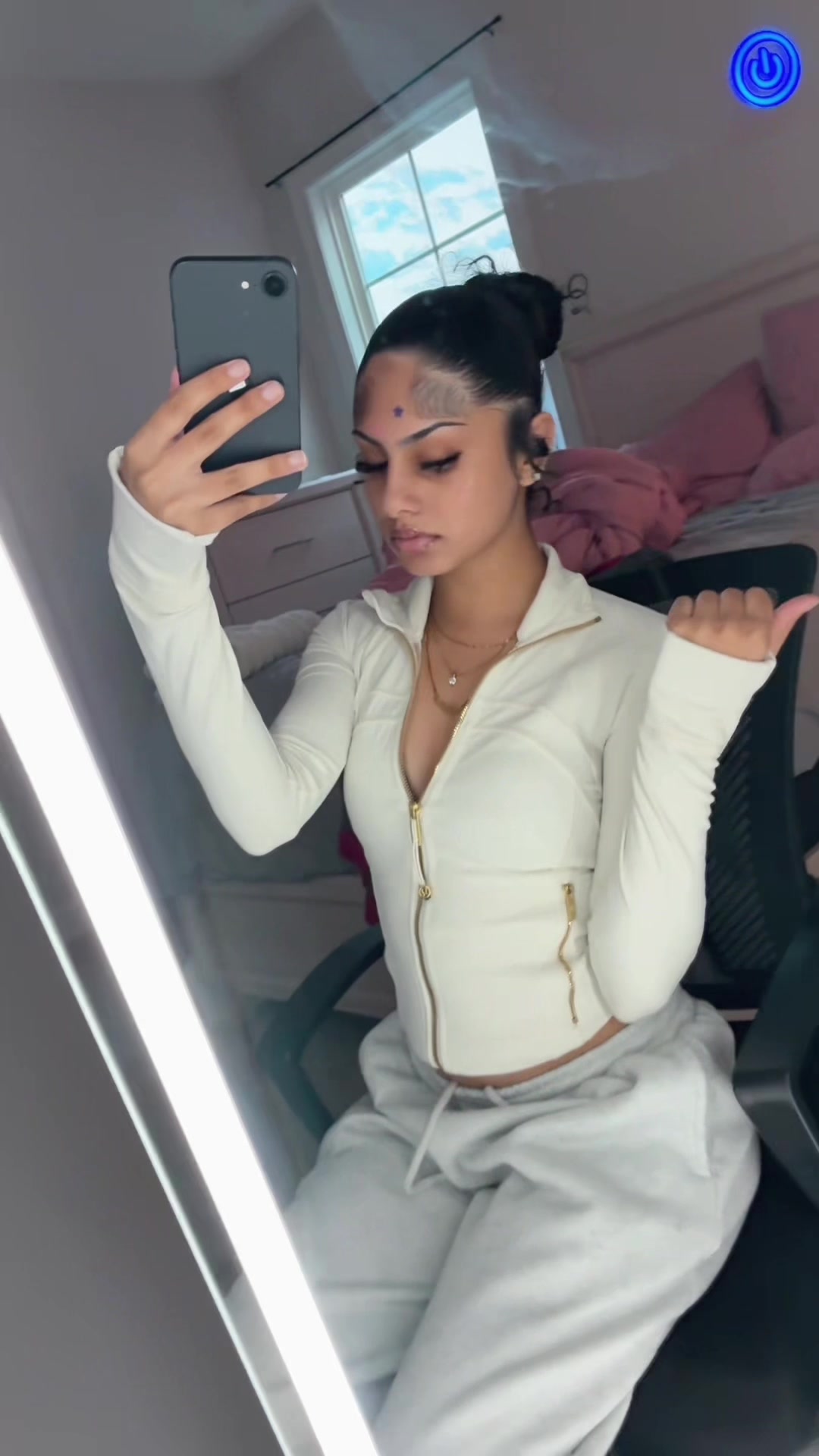 @👸🏻