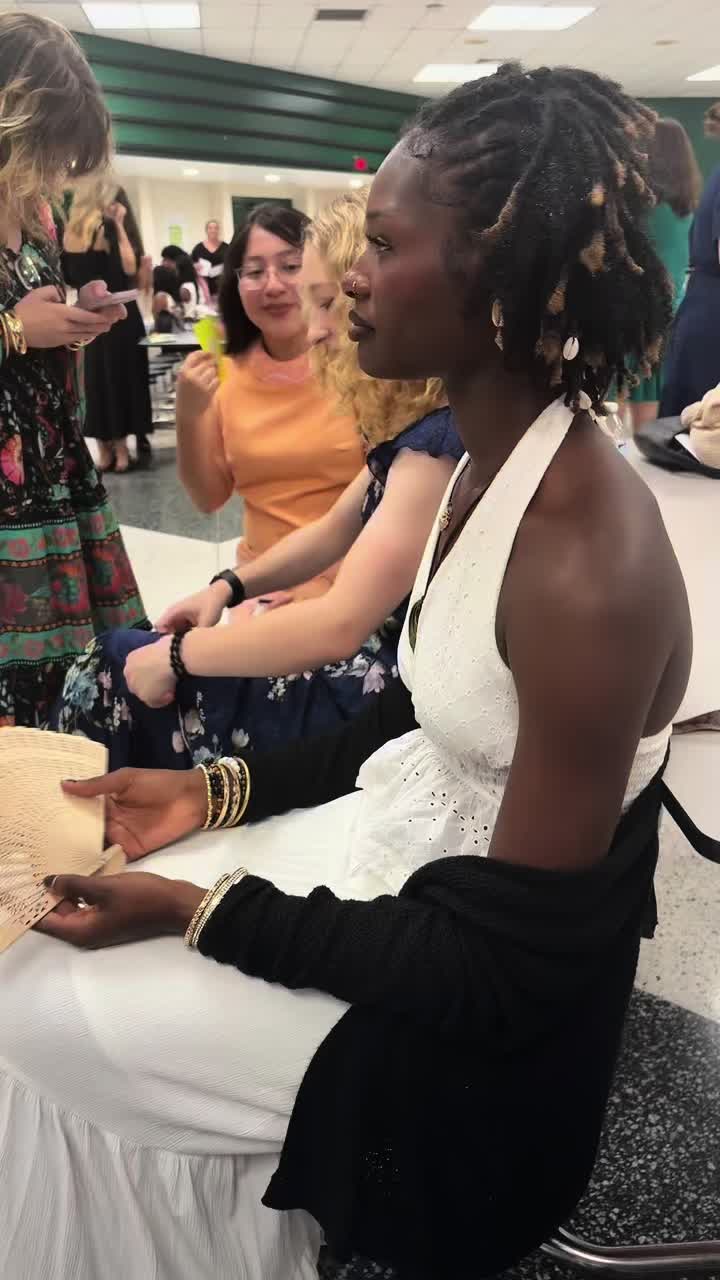 @🫶🏾