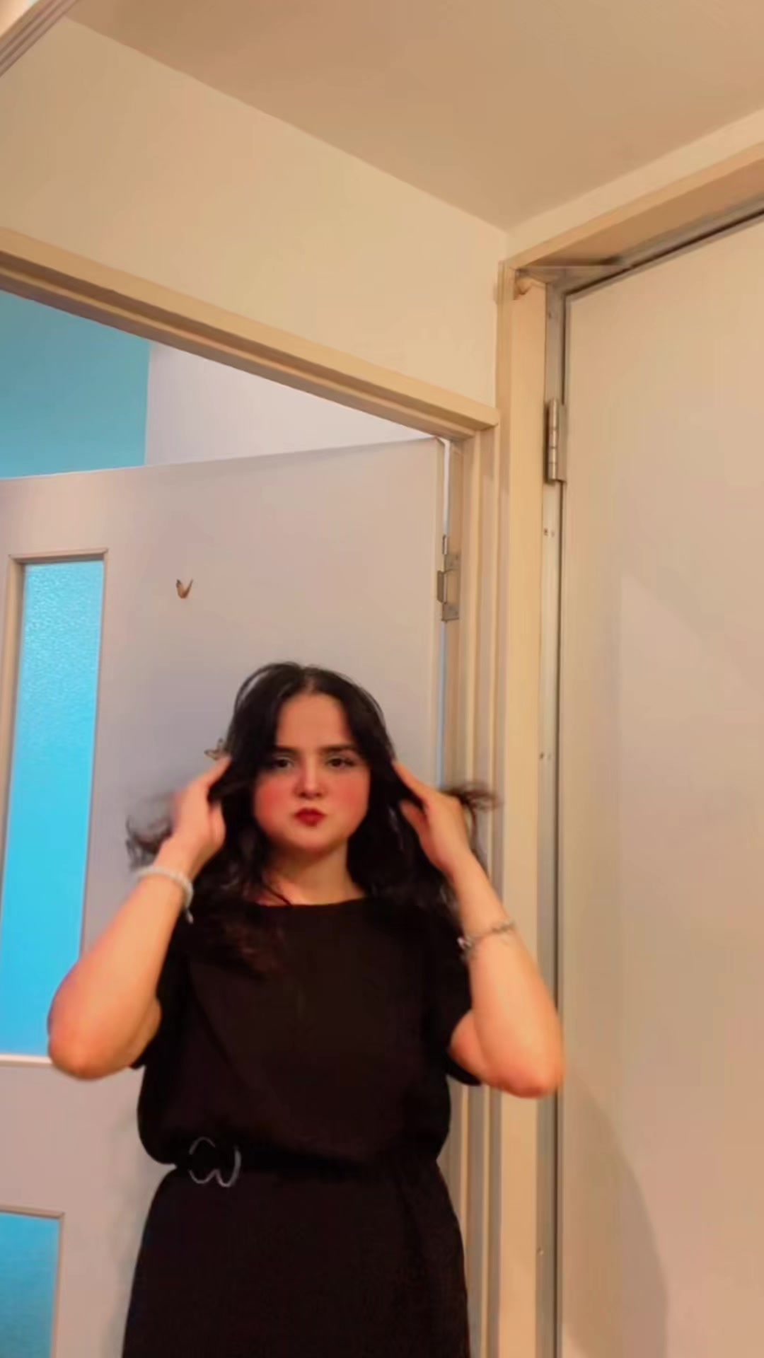 @&Agrave;neeta🧿