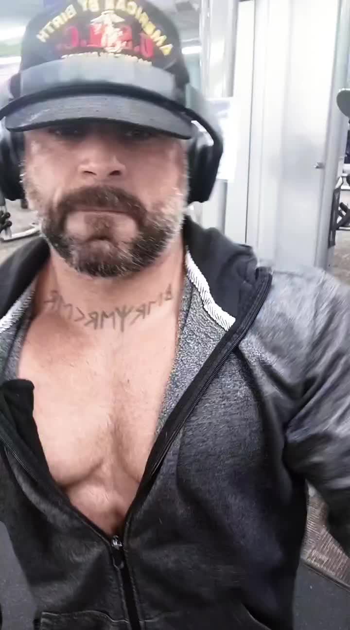 @Flesh_artist_10/31