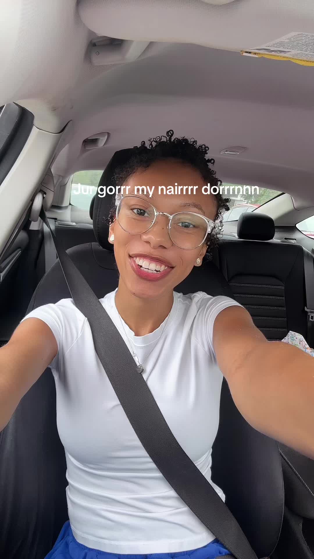 @AYSIA NICOLE