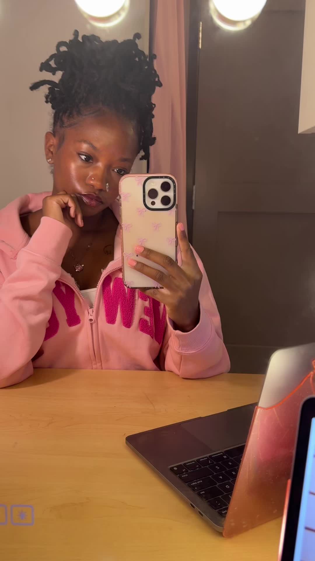 @Raaaeeeee