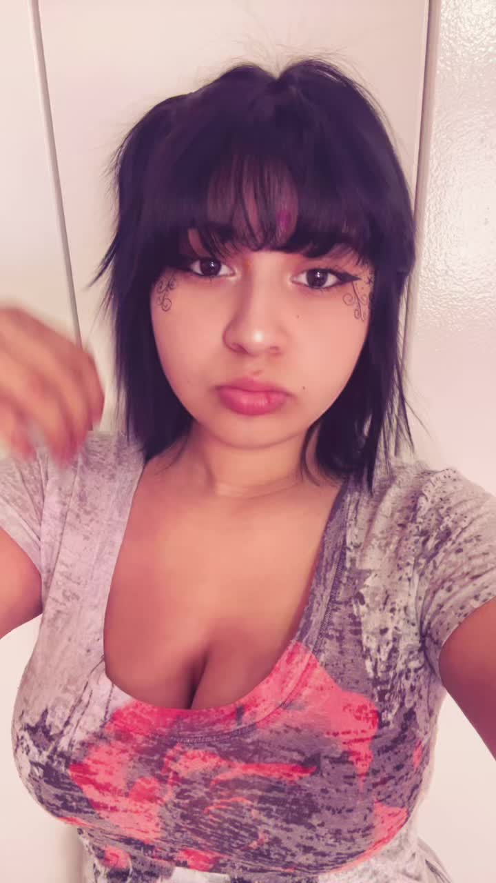 @🦚