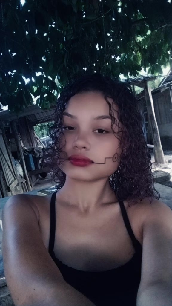 @tayla barros