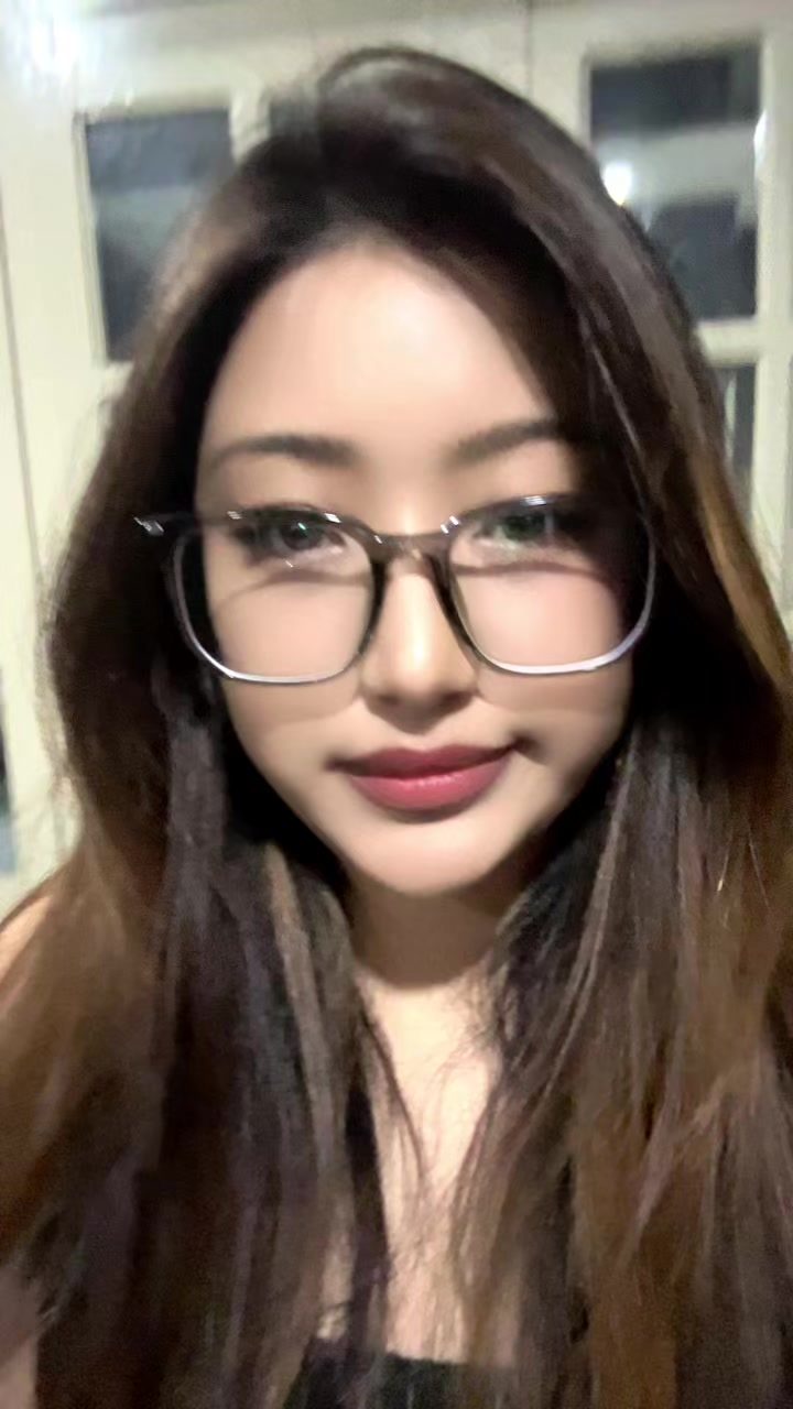 @<3