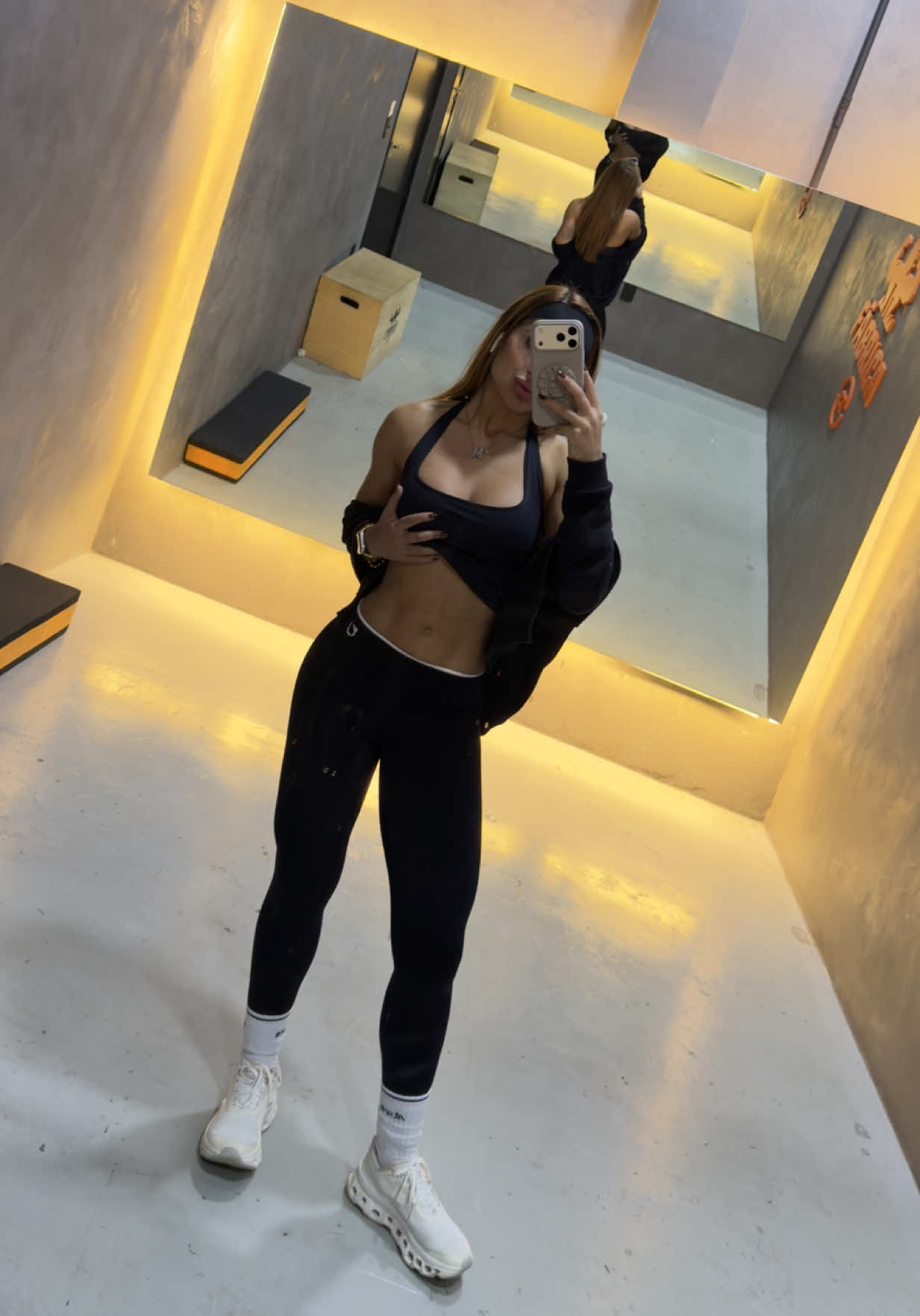 @Am&aacute;mda Lor&eacute;n ✨
