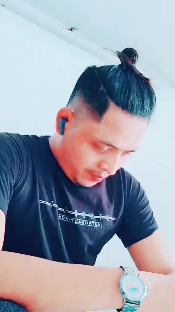 @Mr.kartik ji official