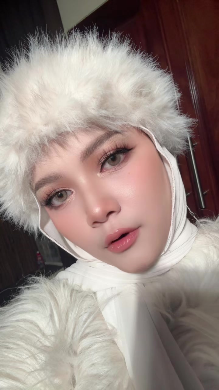 @HIEKMAA MAKE UP JEMBER