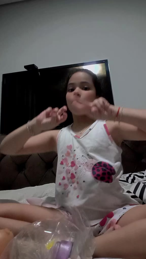 @Valentina Fernandes