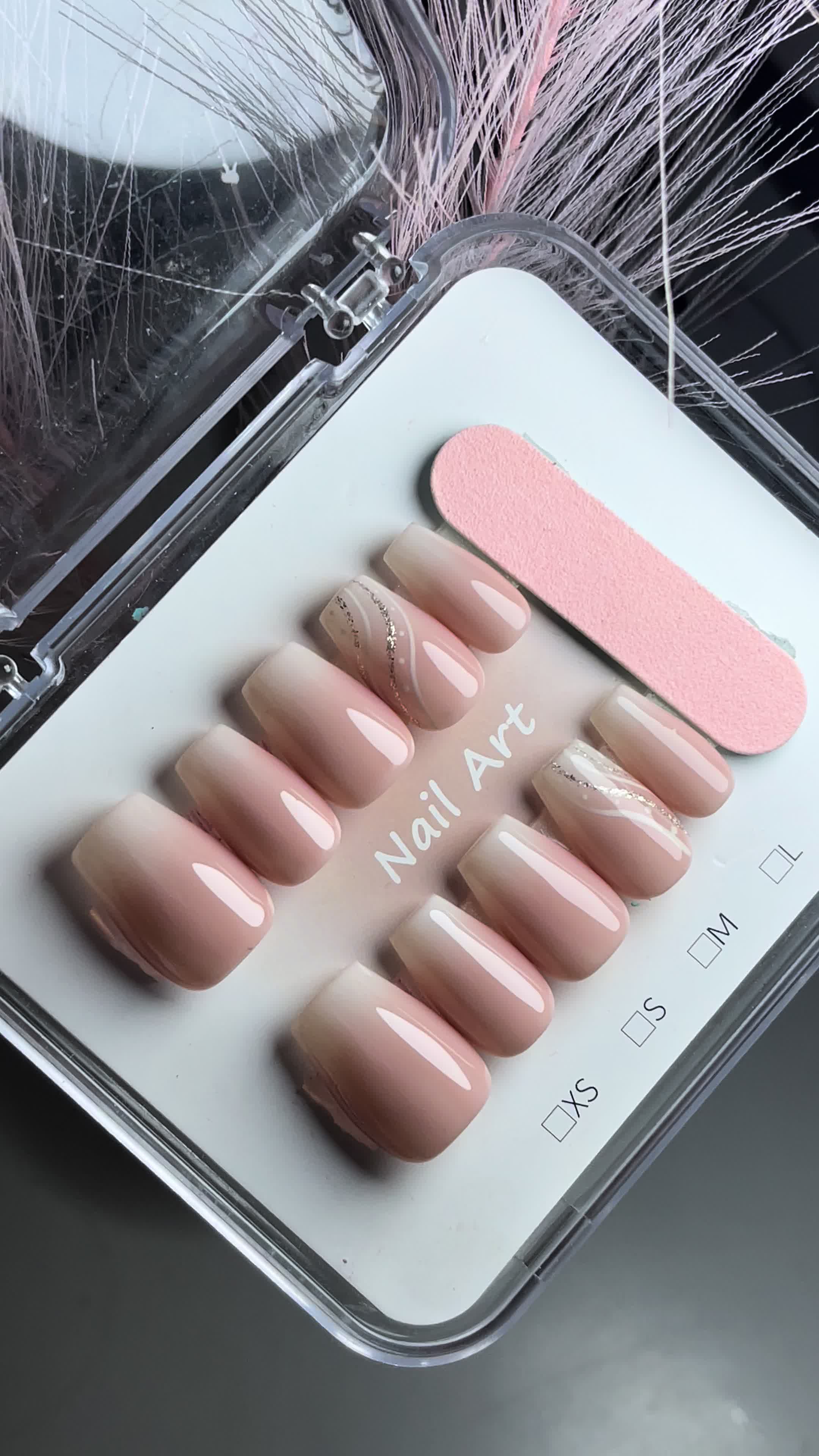@nails_by_Nana