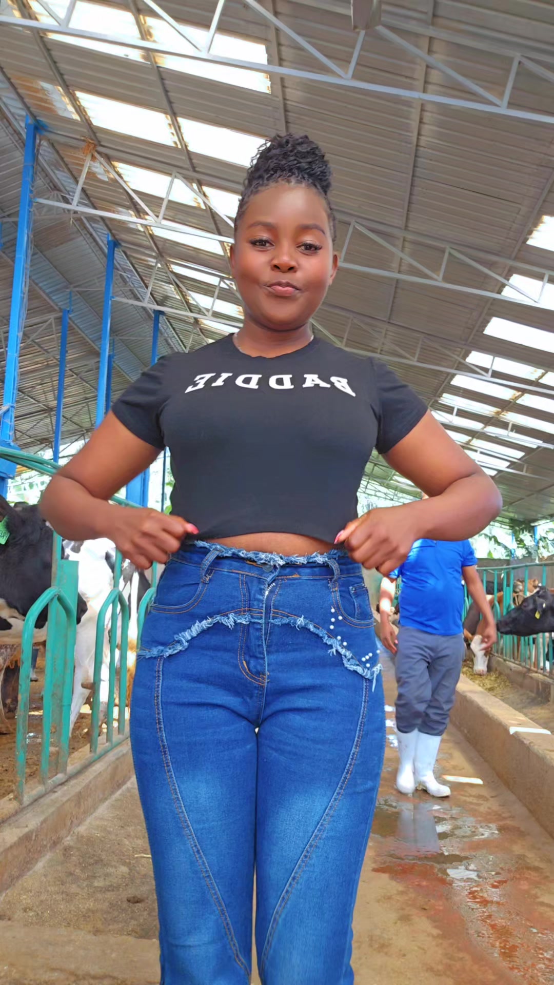@Anna_Mungai