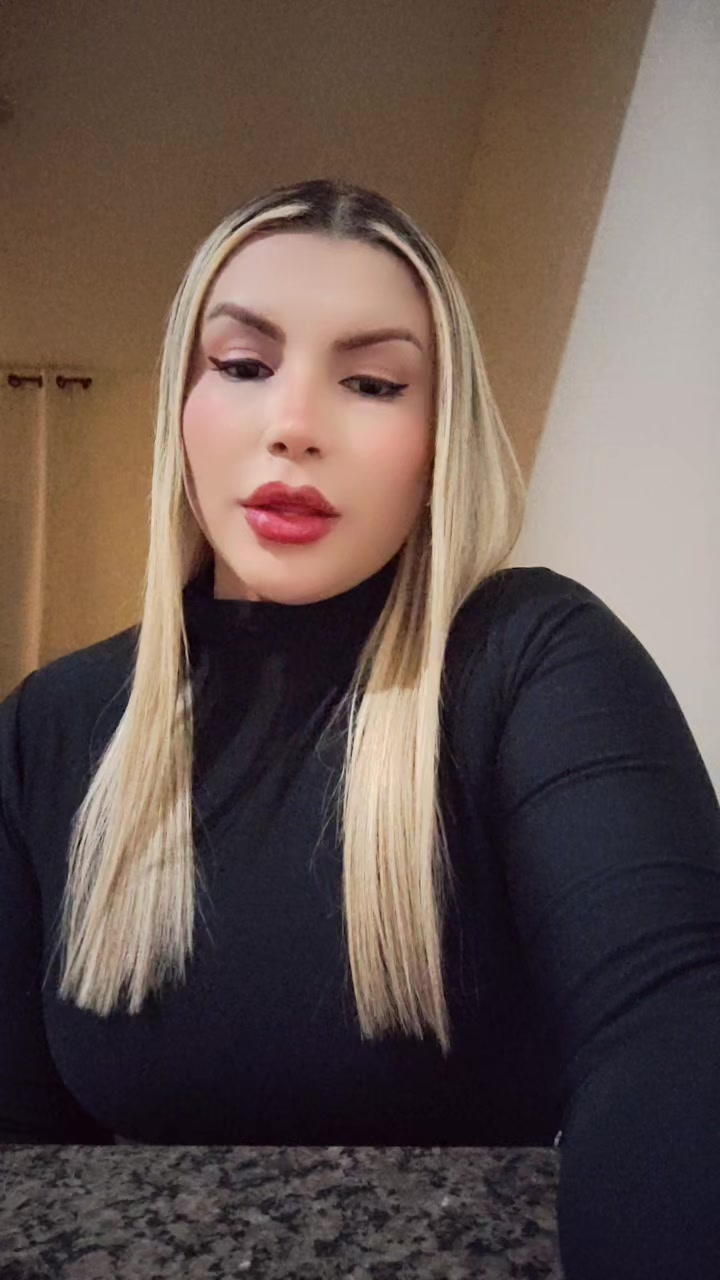 @Aline Le&atilde;o