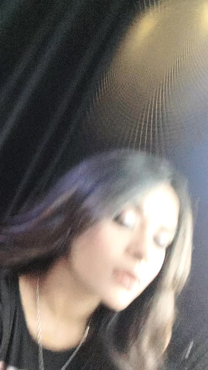 @Maya🦋