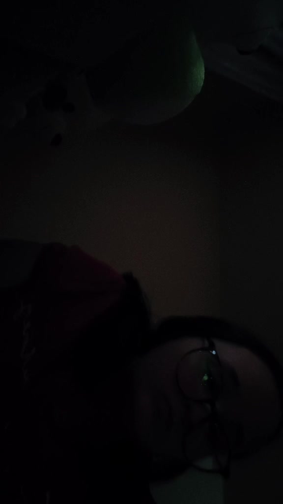 @Neve. dtiktok.com/@neve..d