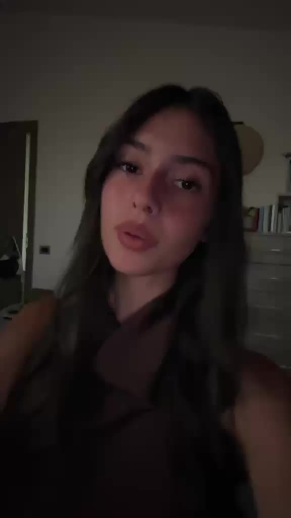 @𝓔𝓵𝓮🖤