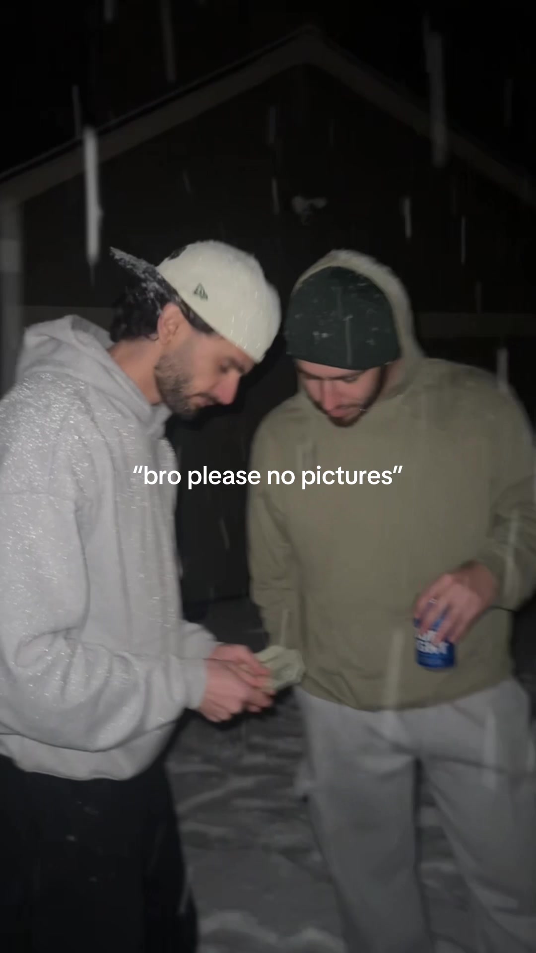 @Bella