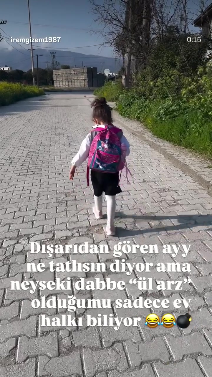 @Burcu&ouml;zeryavuz