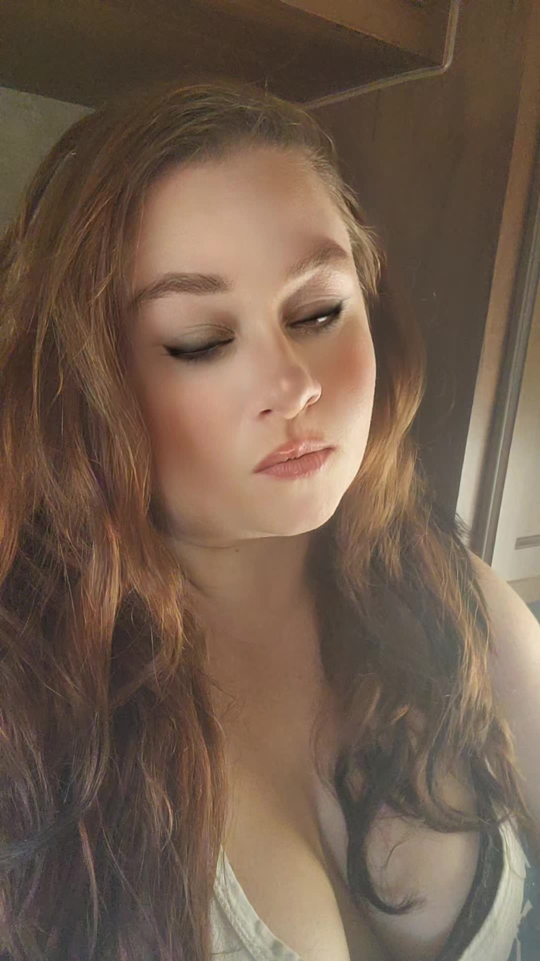 @hellfireprincessbrittbrat😈🥀