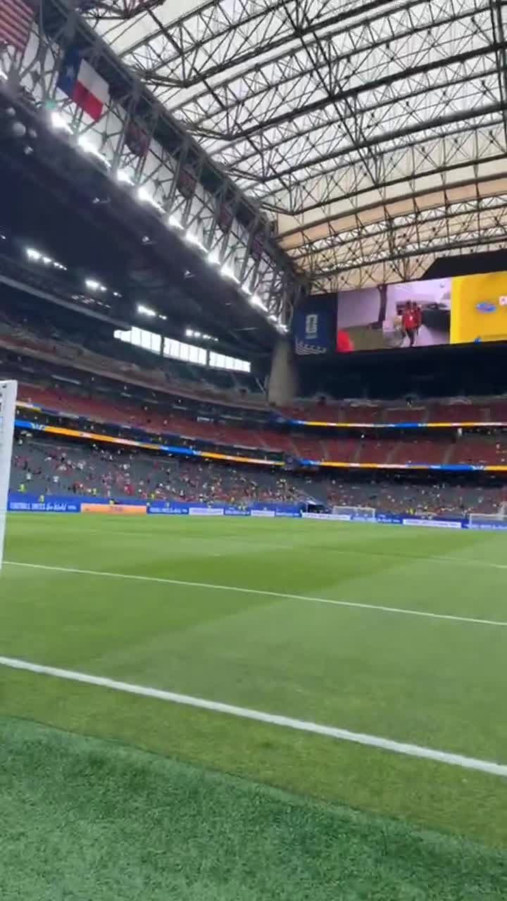@🇨🇩🇿🇦🇻🇳🇫🇷🇨🇦