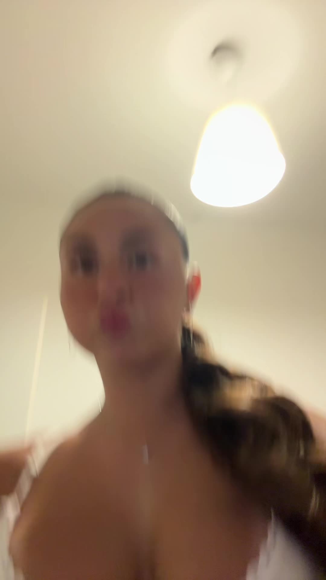 @Yaliii