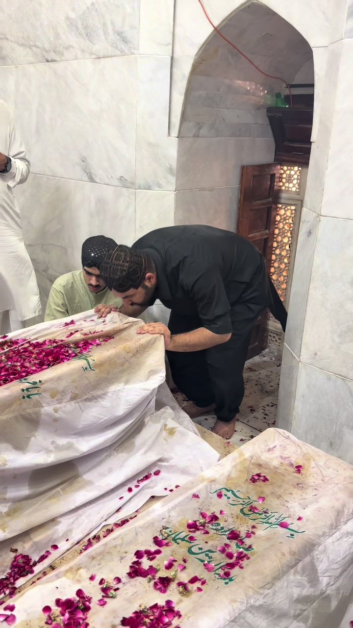 @Pir Gohar Saifullah Chishty