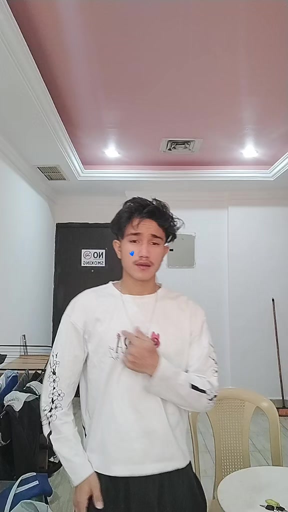 @KR15HN4…🎱🎭️