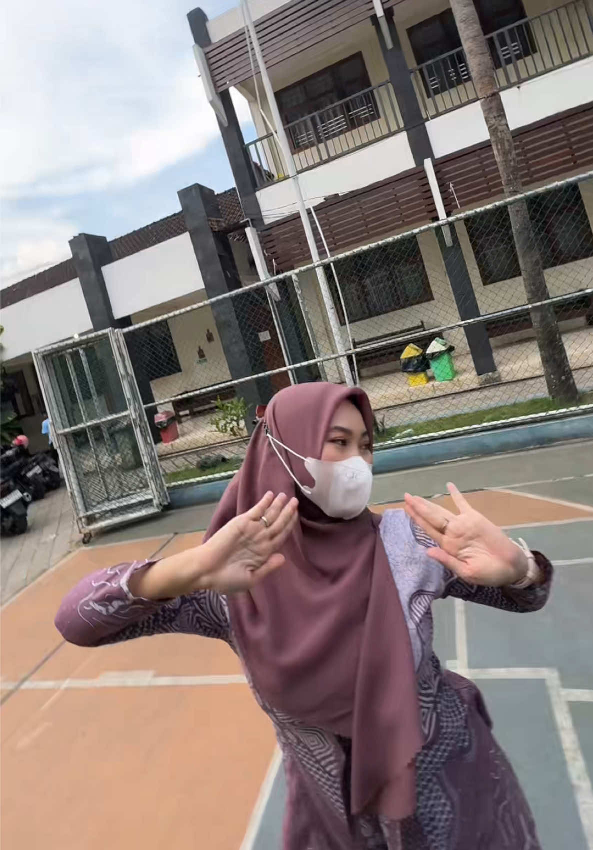 @Ervinaahh