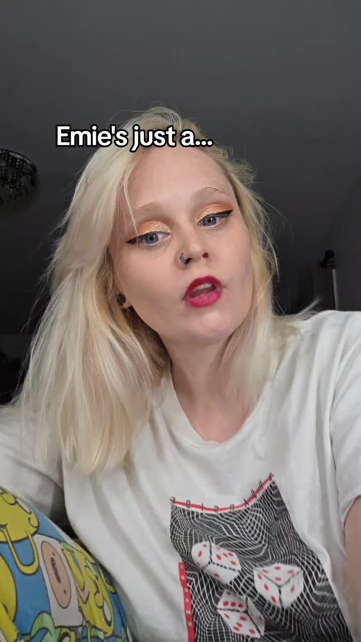 @EmieWonders