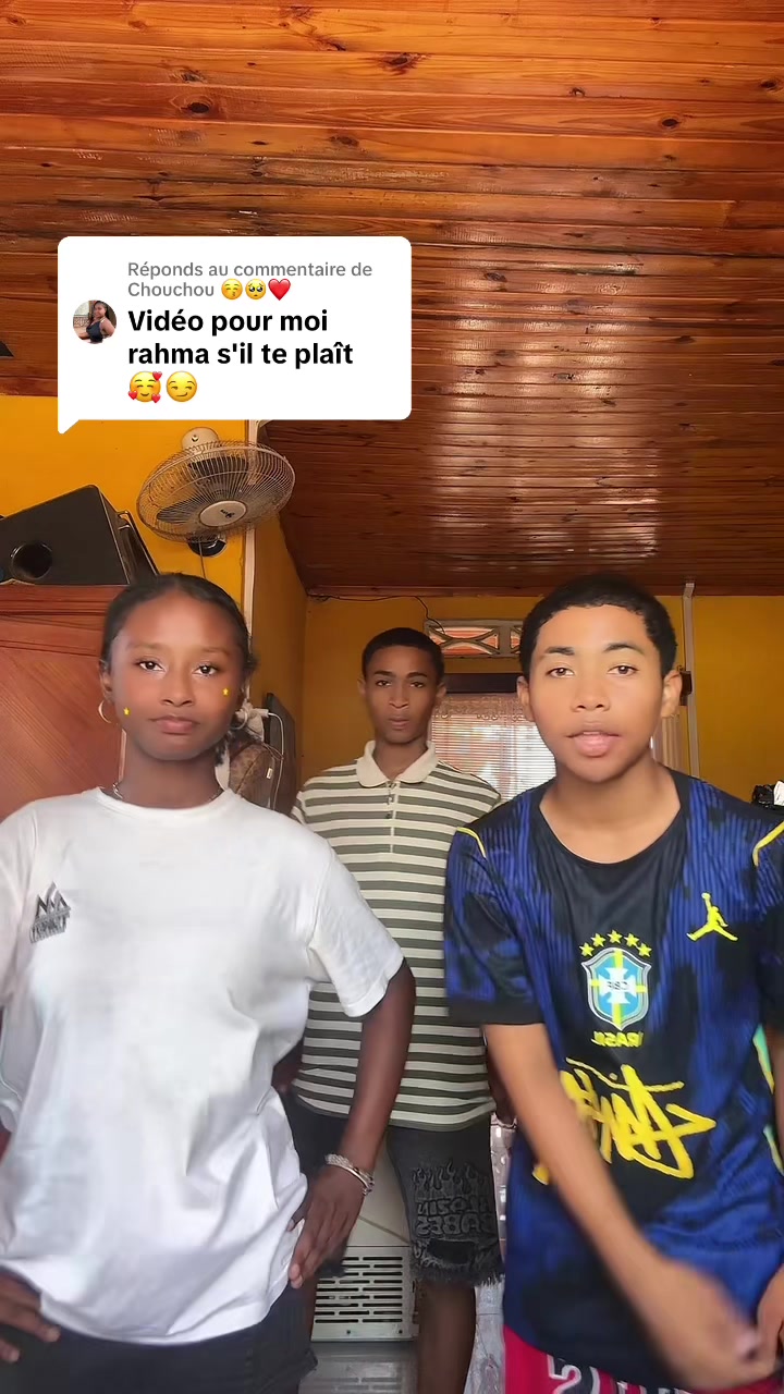 @Chacha🦋~💗🇲🇬