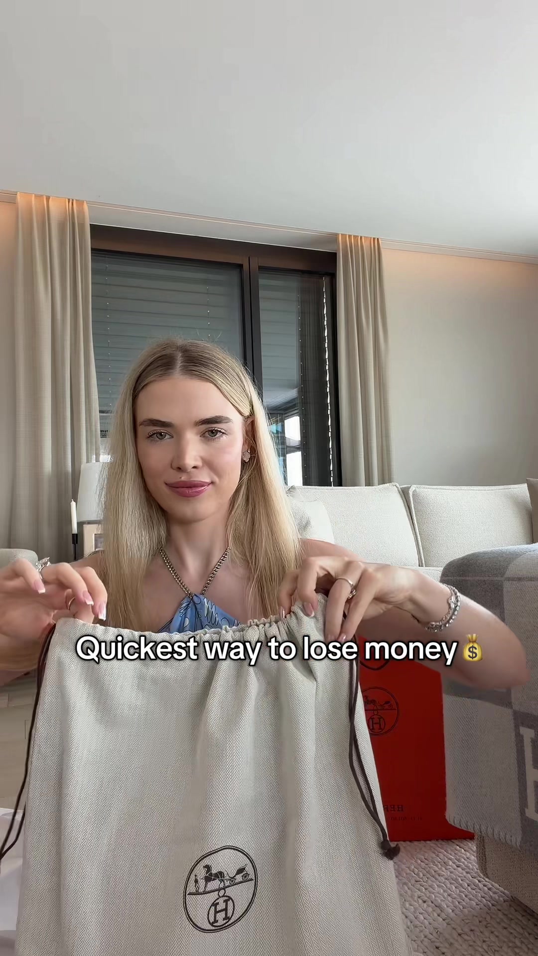 @Alyona