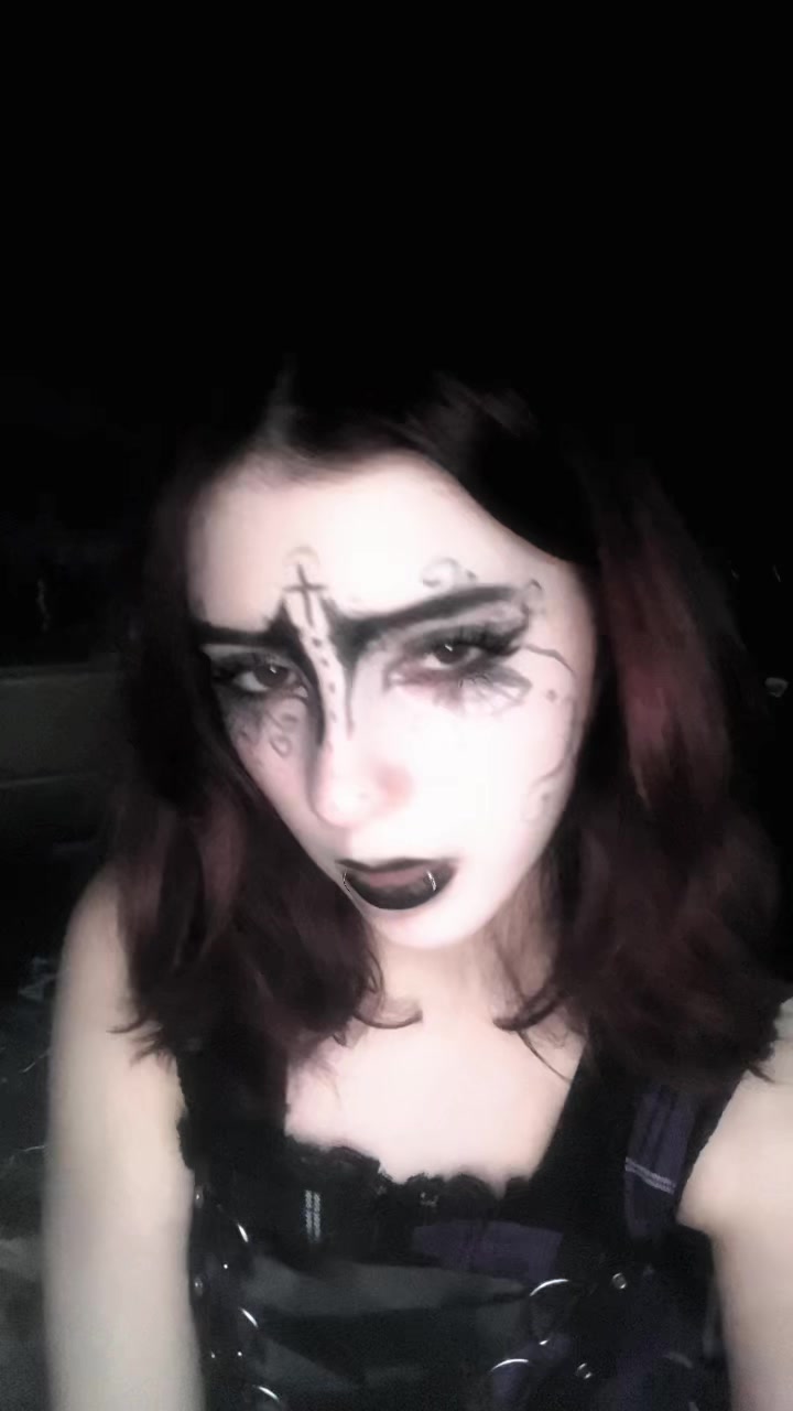 @𖤐☣︎☬𝔠𝔯𝔦𝔪𝔰𝔬𝔫☬☣︎𖤐