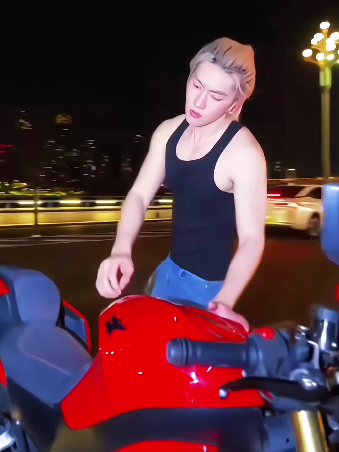 @crystlbear