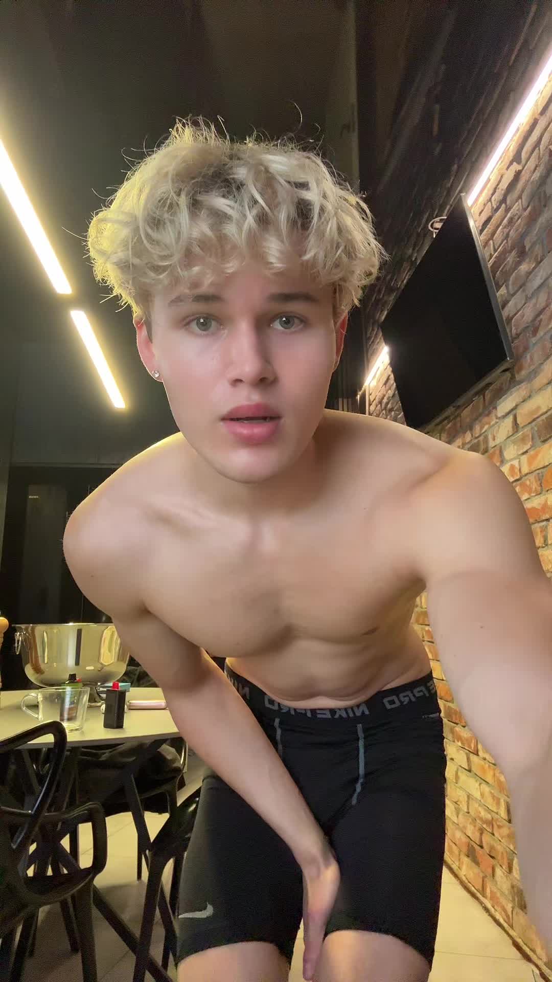 @janekdzb4nek