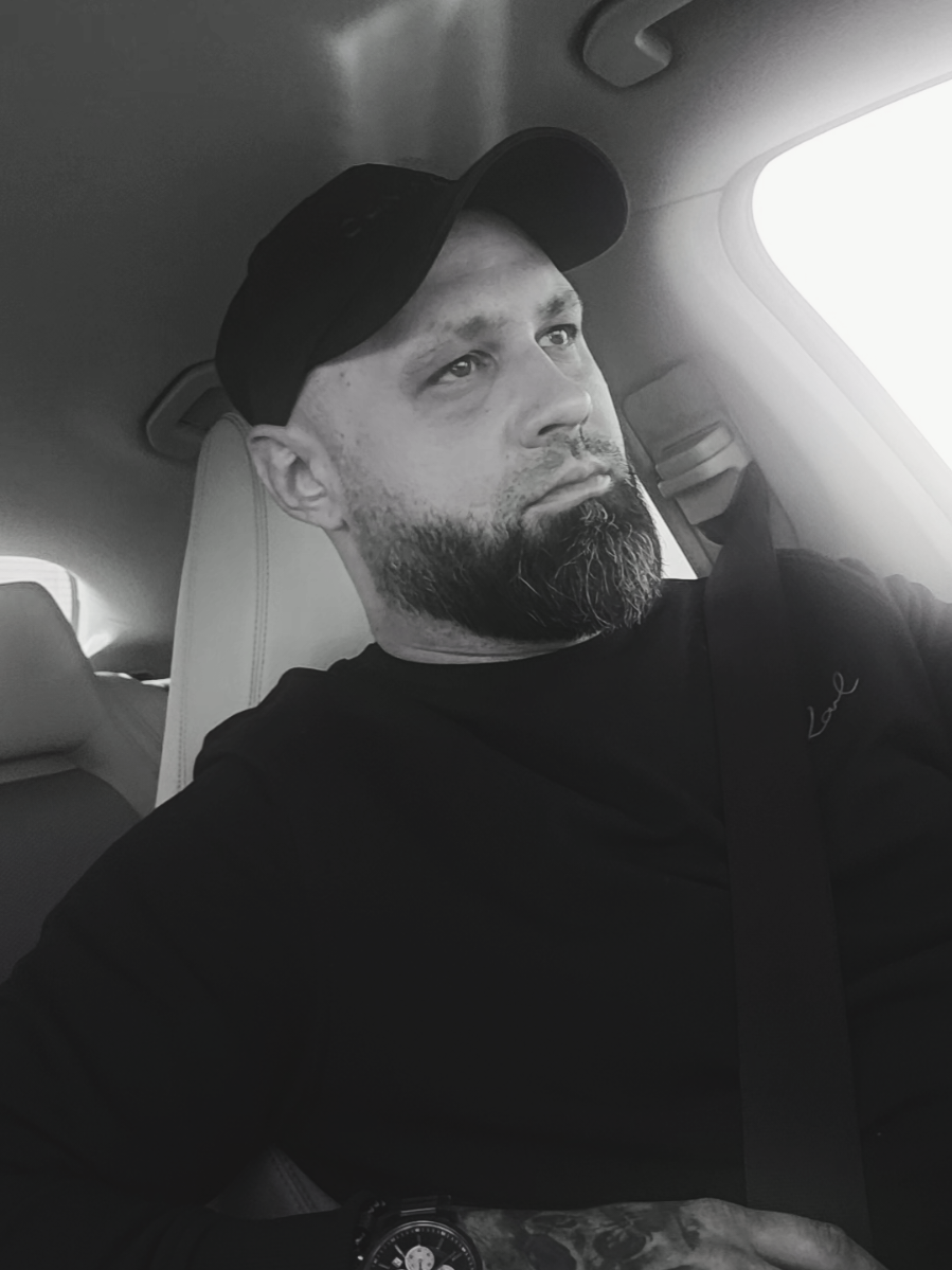 @TheLastRomantic🇵🇱🇩🇪