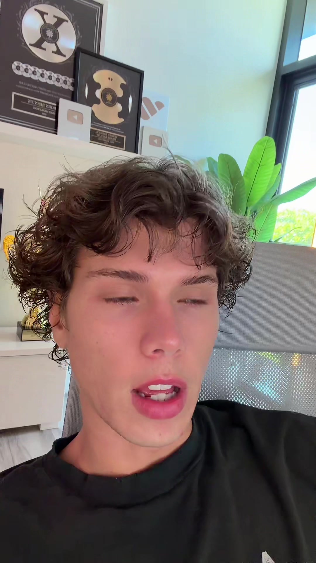 @brezscales