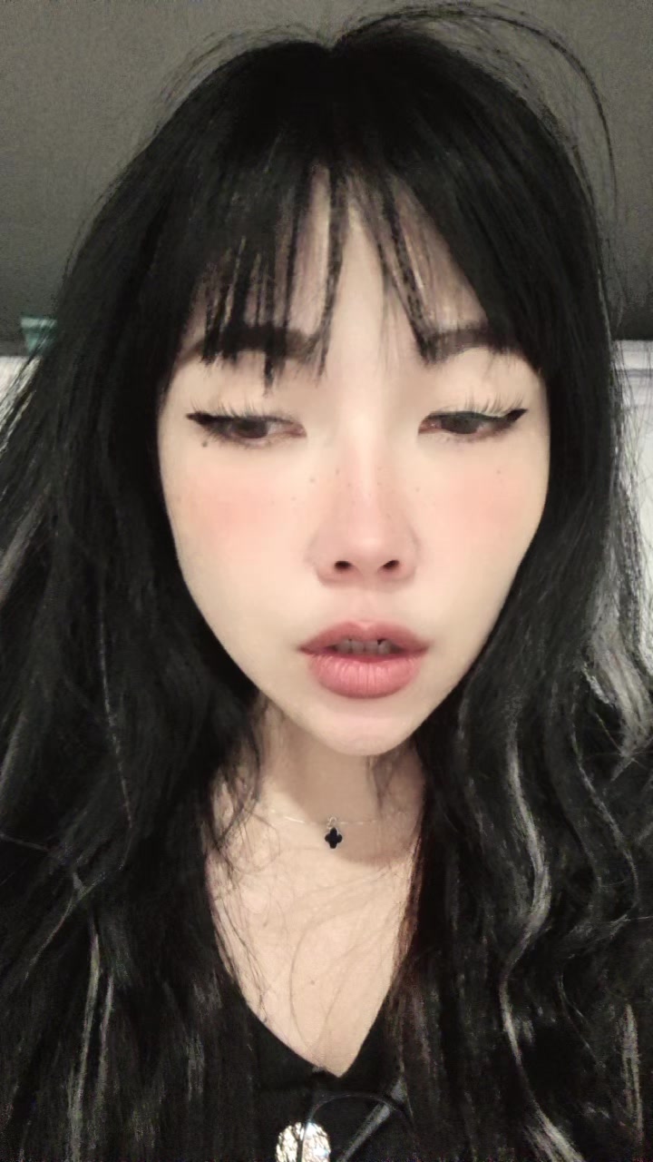 @vivian🫦