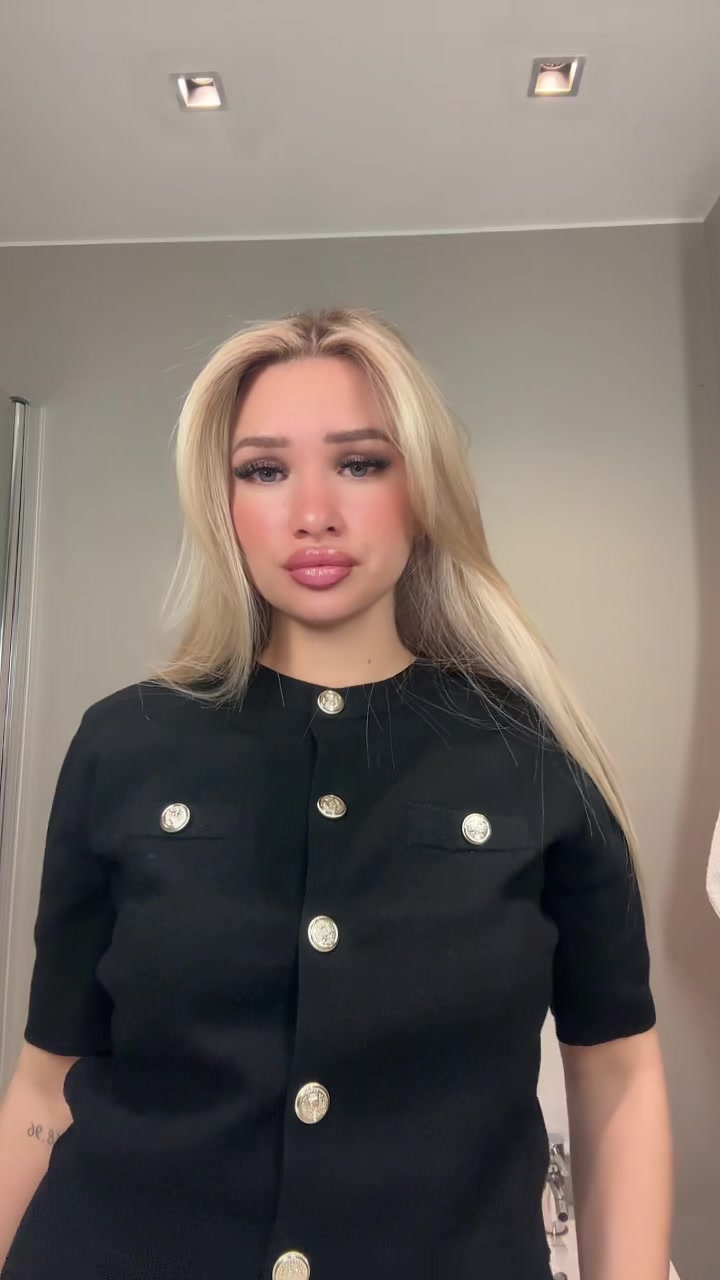 @𝓐𝓷𝓲𝓼𝓪🦋