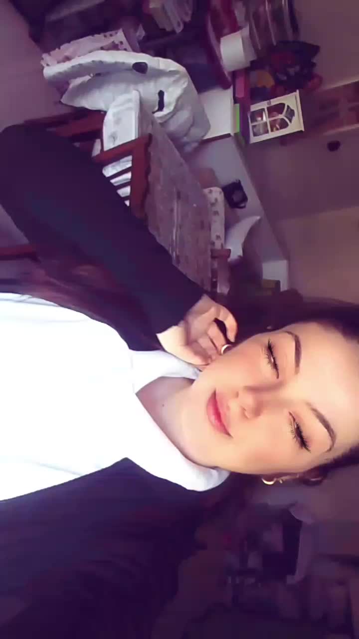 @Silvia 🦁🖤